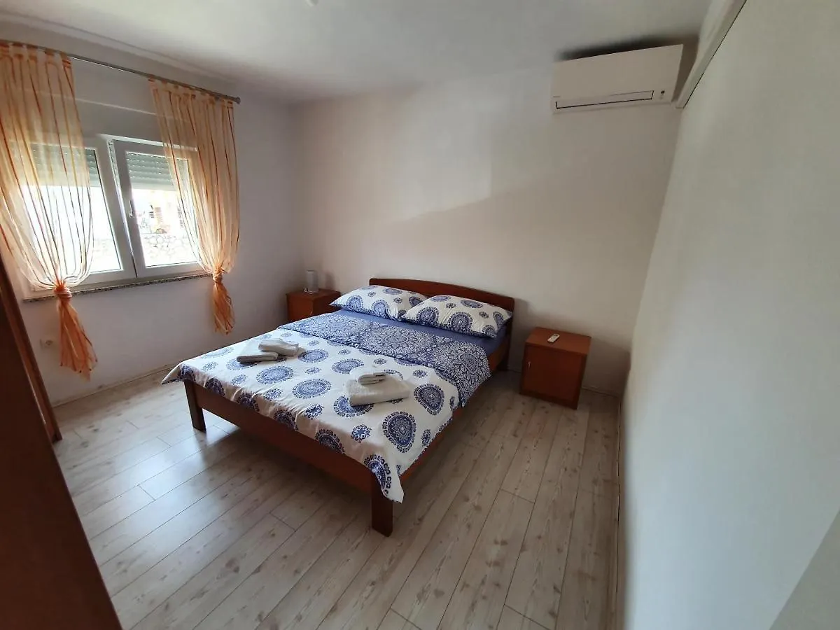 Lägenhet Apartmani Bozic-Tokic Krk Town
