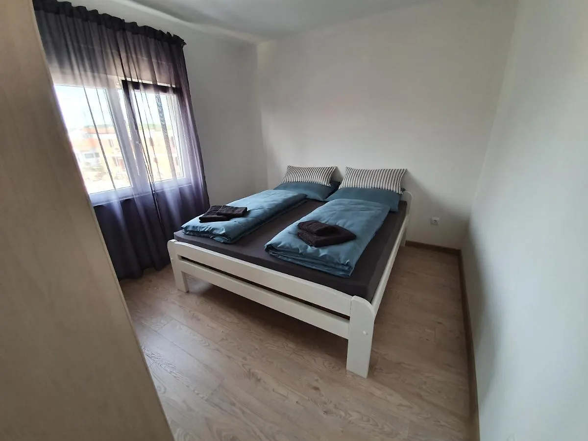 Apartmani Bozic-Tokic Krk Town Lägenhet