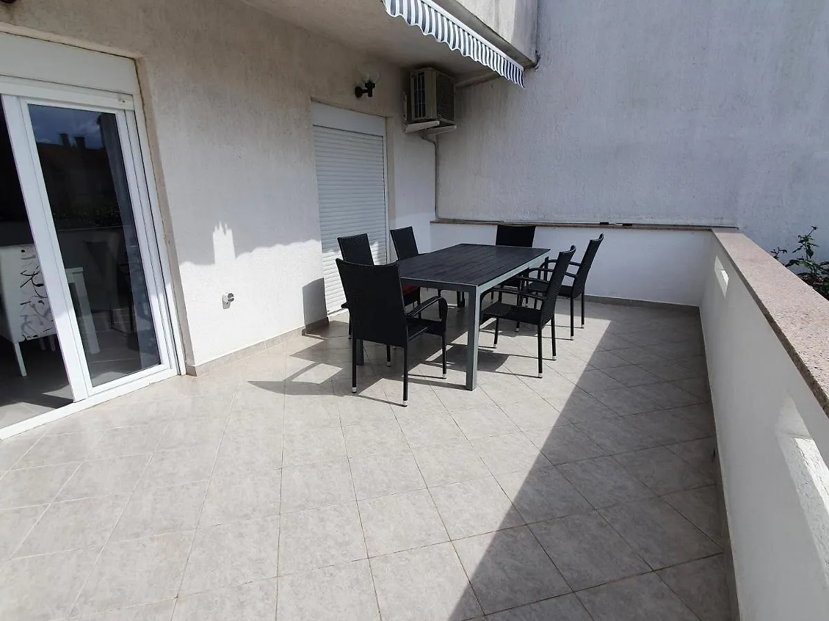 Apartment Apartmani Bozic-Tokic Krk Town Kroatien
